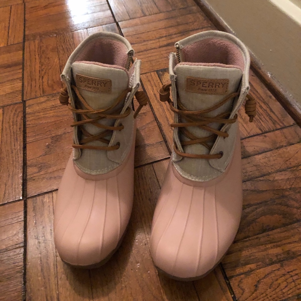 NWOT Women's Sperry Top-Sider Saltwater Boot 9.5